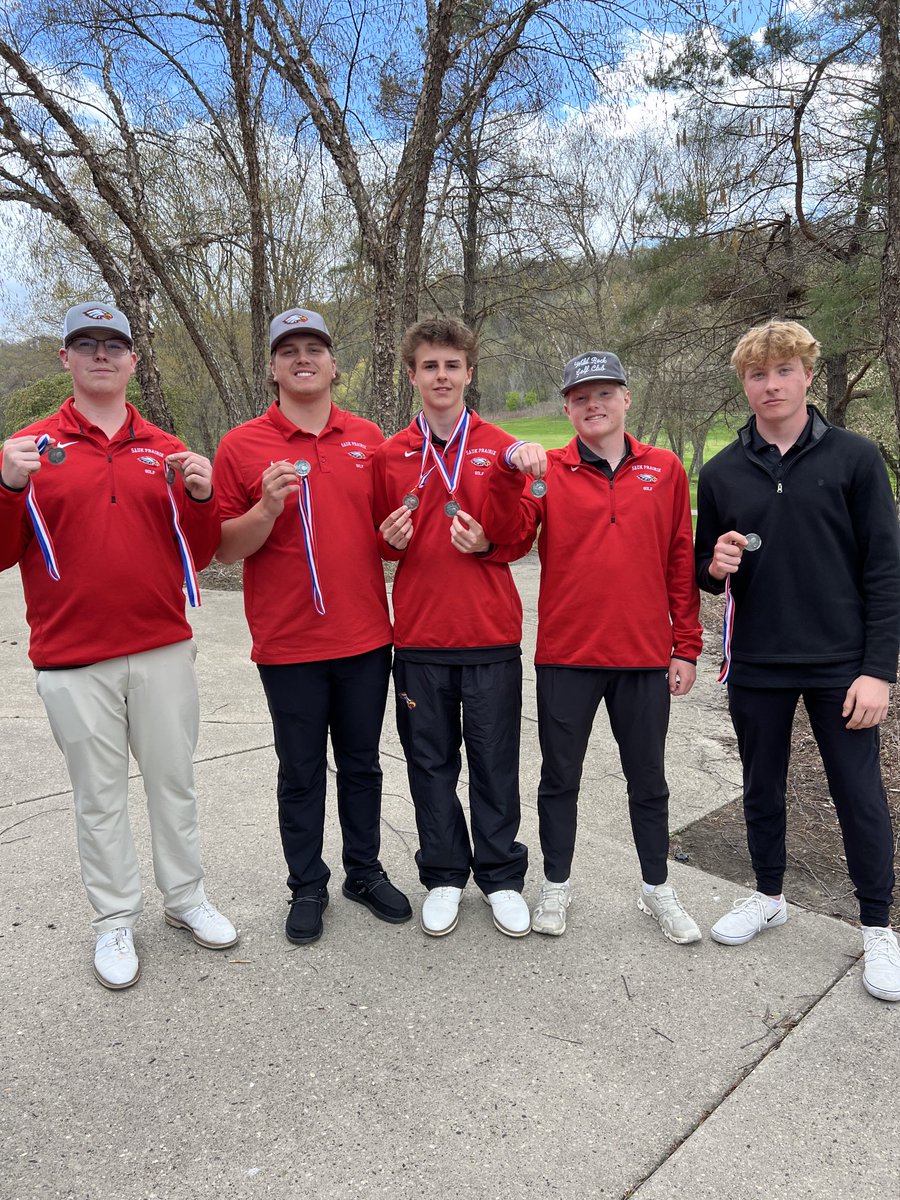 It’s been a busy week for our Eagles golf team! Congratulations to the guys on their 2nd place finish at the River Valley Invite today.  Gavin Goetsch (79) and Graysen Dunn (80) finished in the top 10 individually. Way to go, guys!⛳️🏌🦅