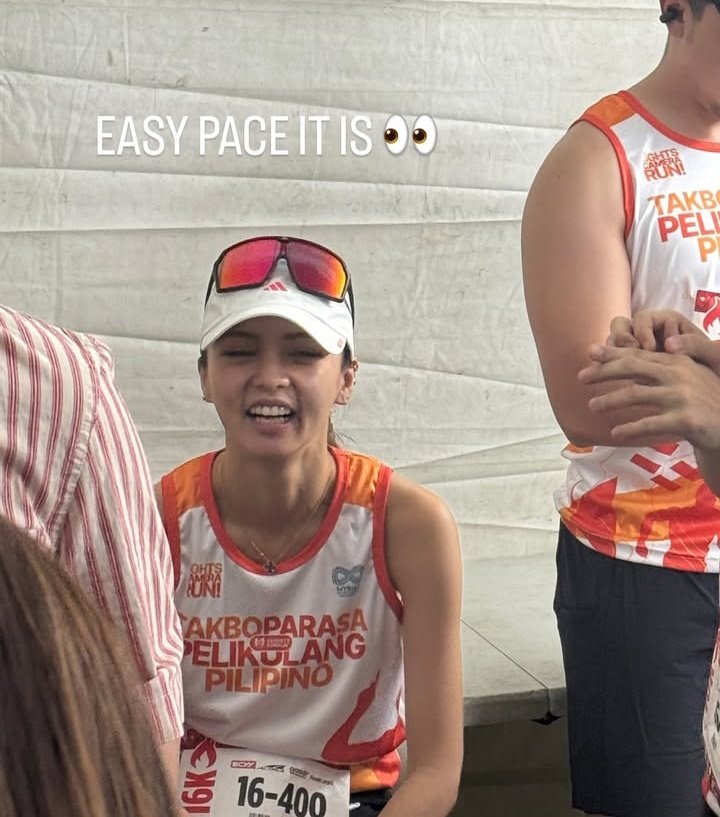 luxe0089's tweet photo. Yung bilib na bilib yung runner sa lakas ni Kimmy!!
Same here!
Super woman po talaga siya!Opo.
#ShinePinay 😆 https://t.co/exTrd7jI1g