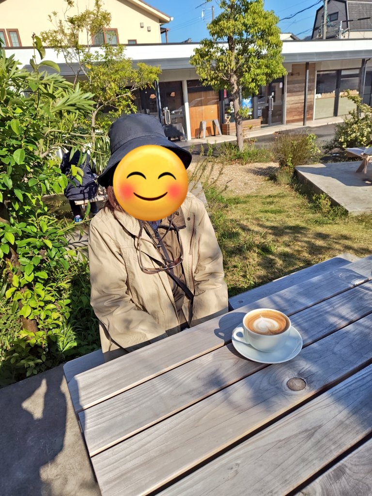 tolucky0722's tweet photo. 5月2日（金曜日）7時45分頃
#小田和正 さん🎵
#御当地紀行 で訪れた
静岡県磐田市に在る
#トラスパレンテ さん☕
#TRASPARENTE
#LaLuce
チケット🎫を遣り取りした方の地元の小田友さん情報で訪れました!!🤗
本当に落ち着ける良いカフェ&amp;パン☕🥐の店でした!!😋👍✨
#みんなで自己ベスト!!
#静岡エコパ https://t.co/DJbSTUgiBy