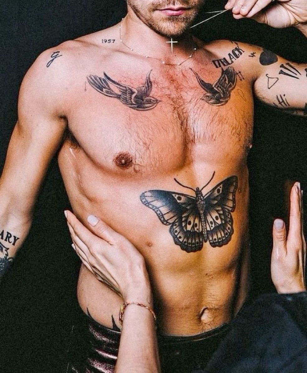HSFEATURES's tweet image. Harry Styles.