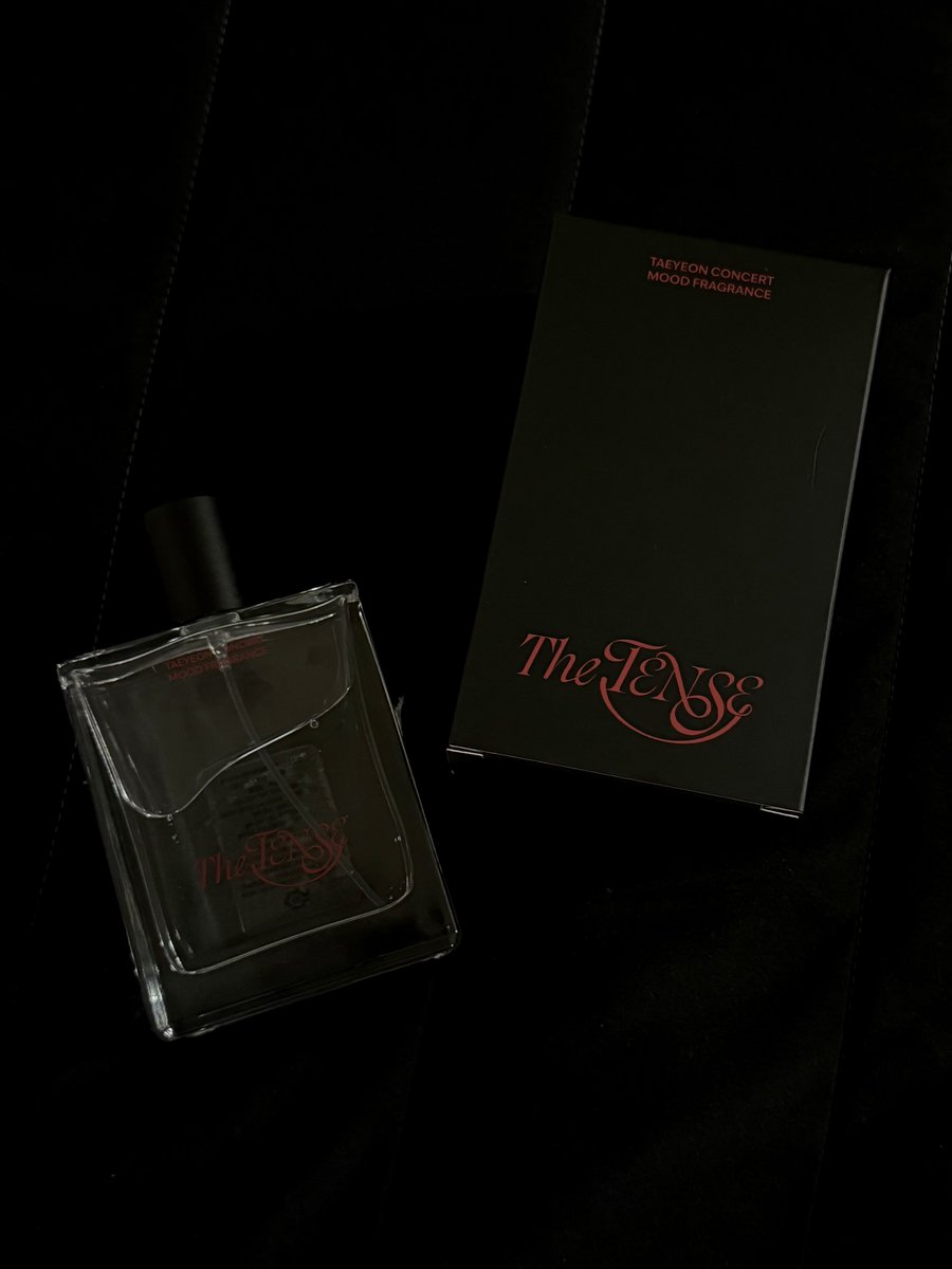 더텐스 향수 여태 나온 탱콘 향 중 제일 으른향 느낌 
잔향이 넘 조음... ㅜ 

탑노트: 카모마일
미들노트: 샌달우드 
베이스노트: 머스크, 앰버, 캐시메란