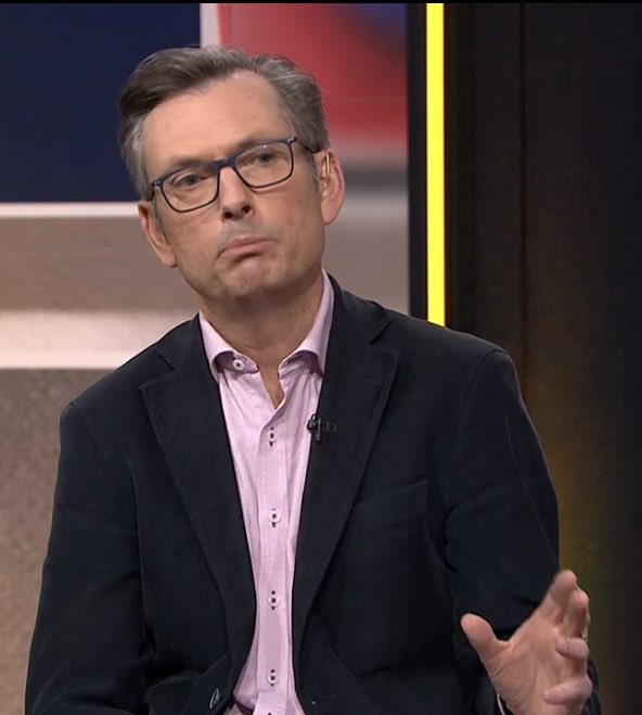 SaraJade_13's tweet photo. Beautiful wake up call from #DavidCrowe ! “We’re very conscious of the narcissists &amp; the awful people.” 
People are becoming educated about the narcissists &amp; psychopaths vying for power. BL bottom lip pout, displeasure. Sneer of disgust lip curling snarl. You are all on notice 🫵 https://t.co/0Au6zQy5yI