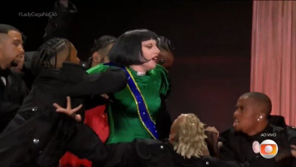 GⱯGⱯ THROWBⱯCKS tweet media