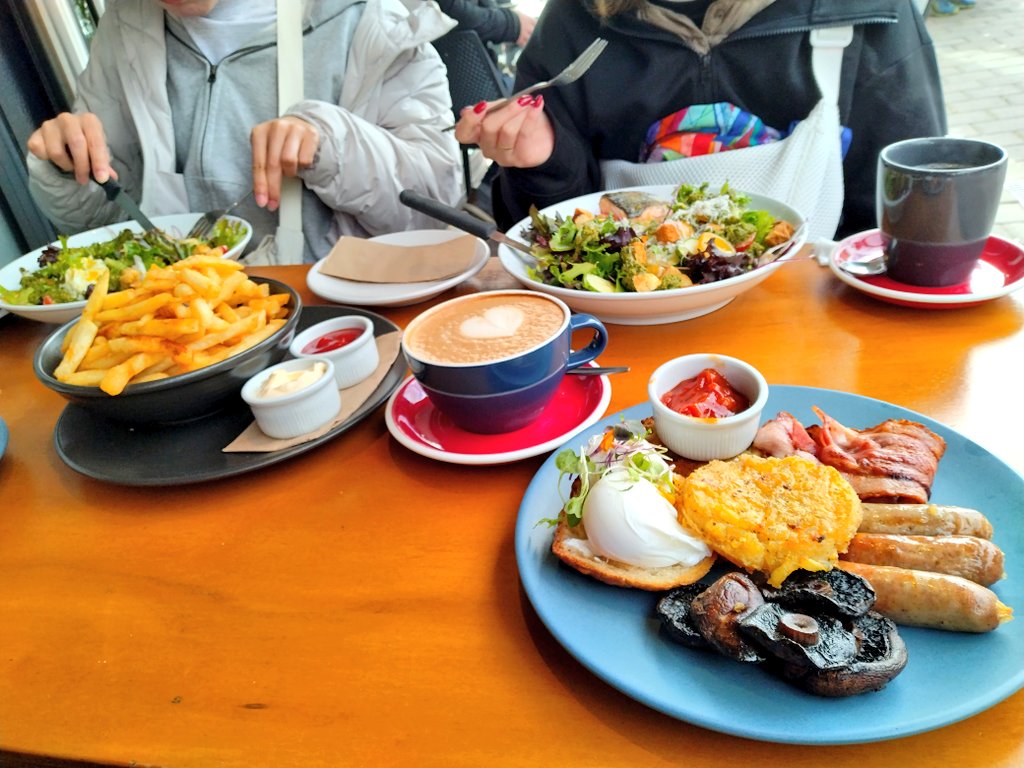 カフェランチ🍴❤
#うるとらNZ2025