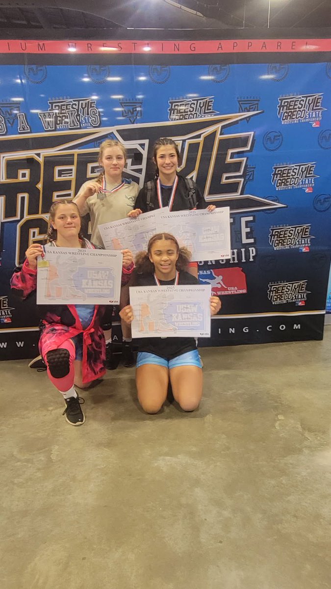 Congratulations to Stella Segura, Siobhan Flanner, and Lulu Kirk who all won state titles in both freestyle and Greco today. Addi Masters was runner up in both. Rachael Wilson didn’t wrestle because of injury but was honored at the tournament as a triple crown winner! Go Raiders!