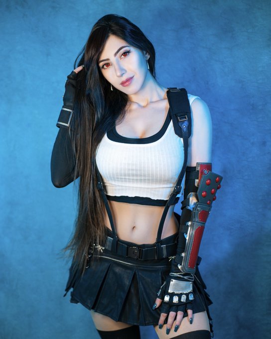 Watch Danielle Vedovelli 🌸's leaked NSFW photo on TwXstars