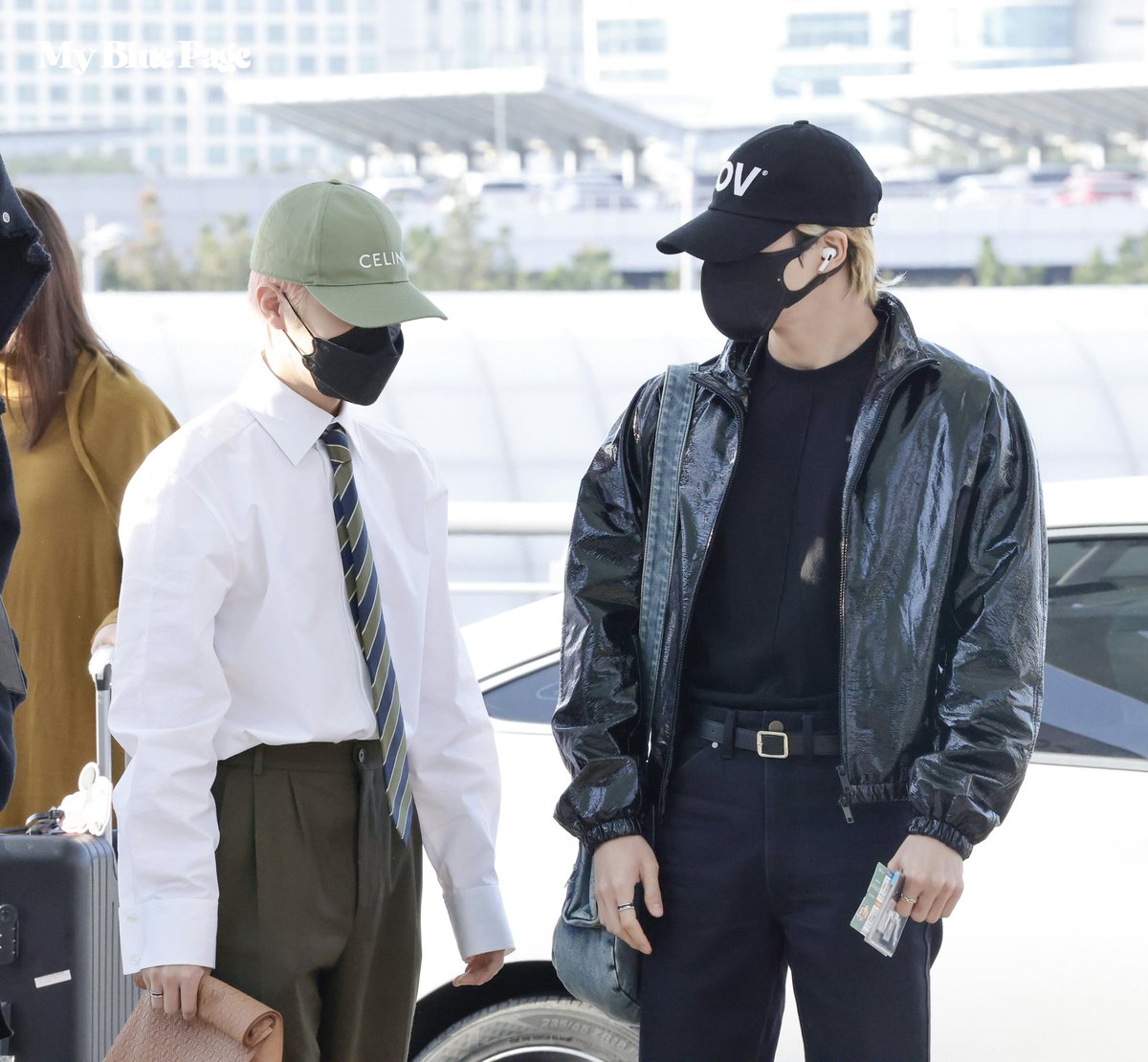 the height and size difference is insane this is PEAK yaoi