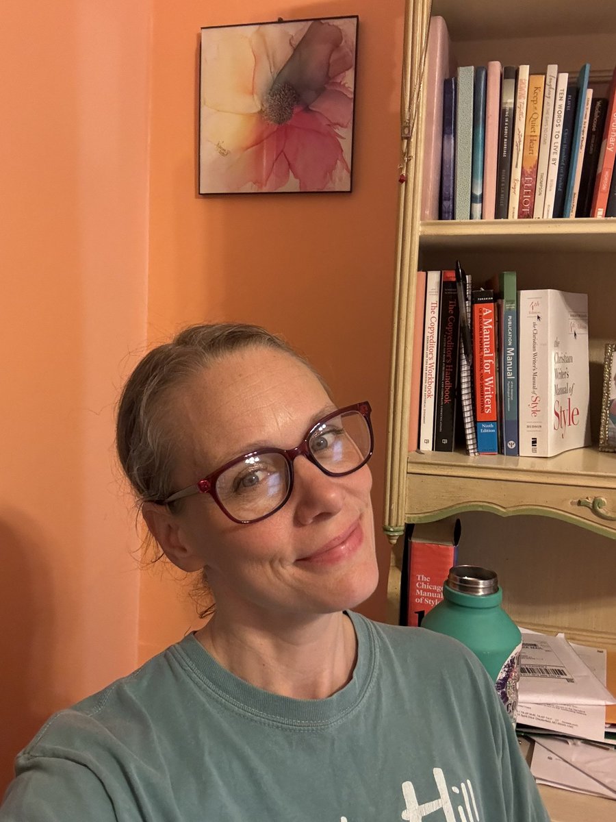 p_c_editing's tweet image. Trying out the studious editor look—I call it the “Marion the Librarian.” 😂
#editor #editing #christianeditor #christianbooks #christianwriter #glasses #proofreading #proofreader #proofreadingservices