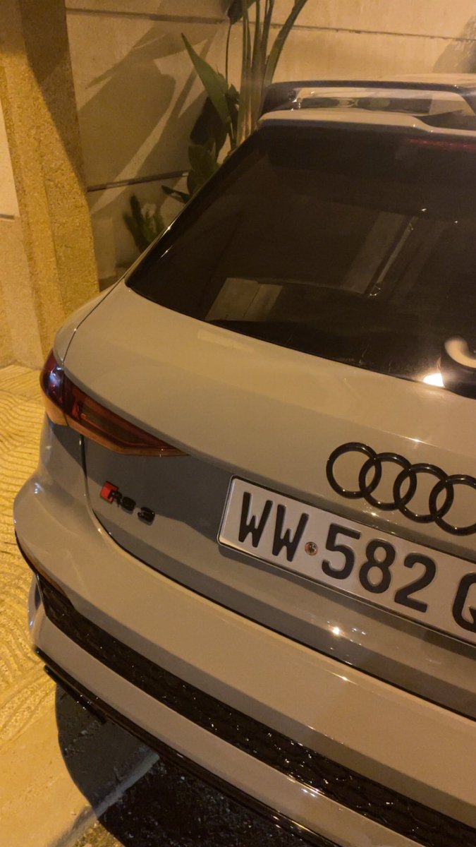 🚨 (@latifykho) on Twitter photo 