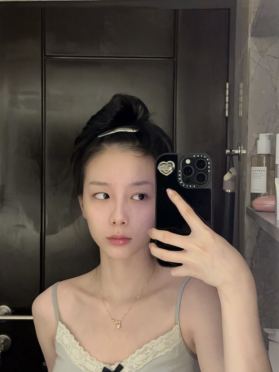 booloveuu's tweet photo. 🛁🪞 pics https://t.co/zVHmct0cys