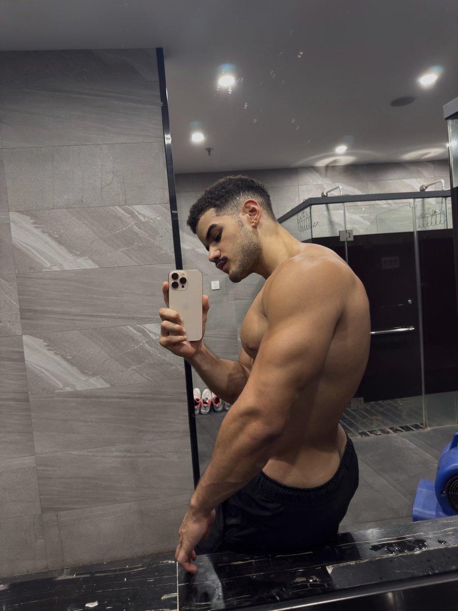 🍑 

onlyfans.com/mauroxandress