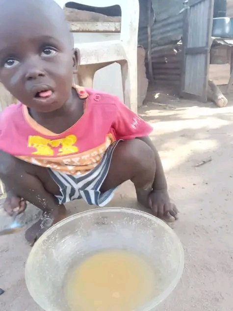 Hello my brothers and sisters please we are looking for help my sleep like we need to eat something we don't have nothing to eat so anybody can help me to buy me for my family to buy it for my family