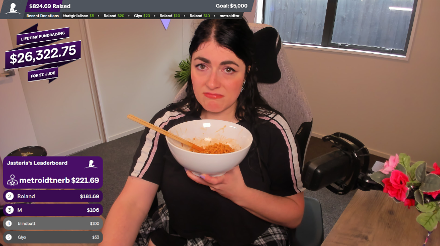 hey @twitch if you come donate to my <a href="/StJudePLAYLIVE/">St. Jude PLAY LIVE</a> campaign right now, i'll add baked beans and a hot pickle to this spicy buldak ramen

twitch.tv/jasteria