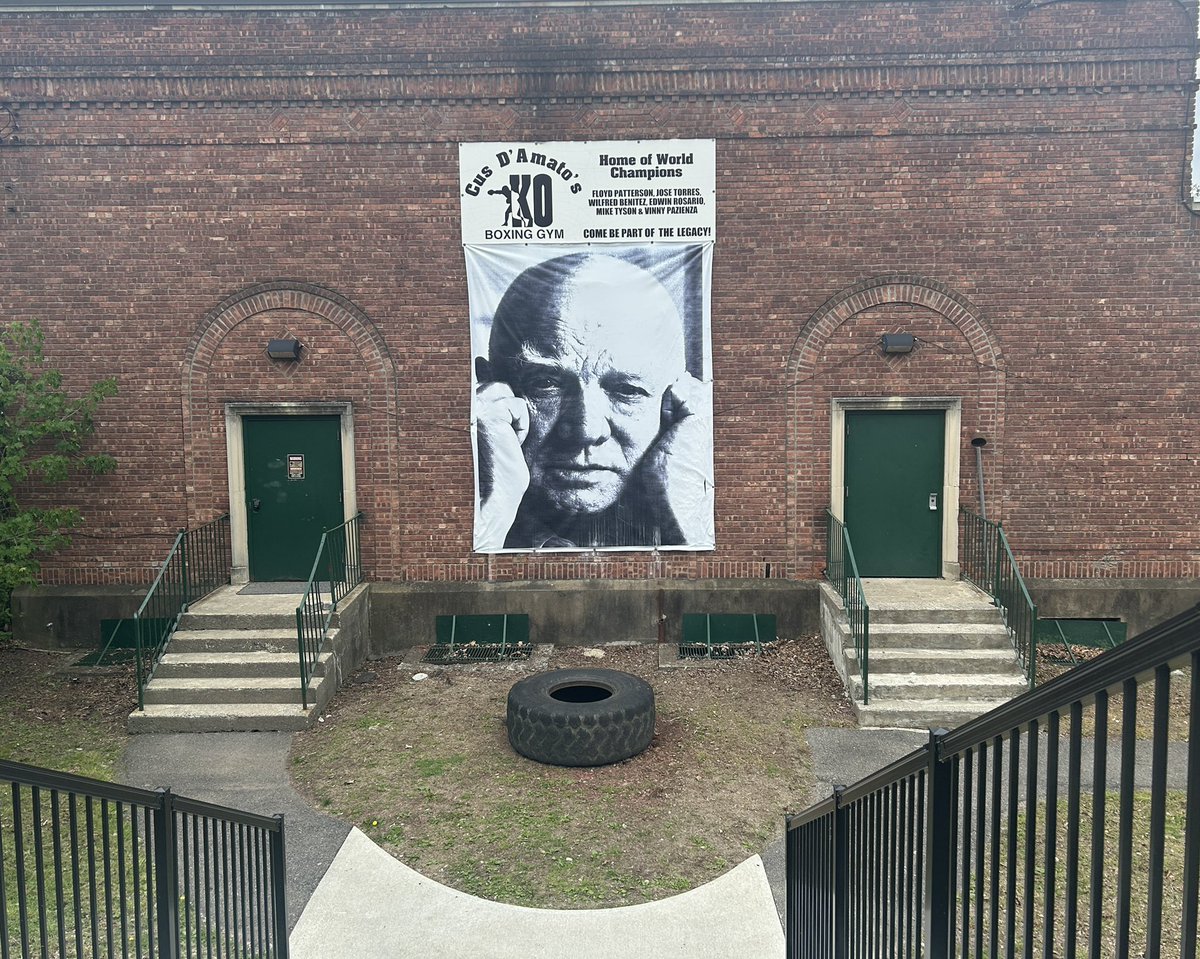 My wife was up in the Catskills today on business and she thought I might like this photo of a boxing landmark. She was right.