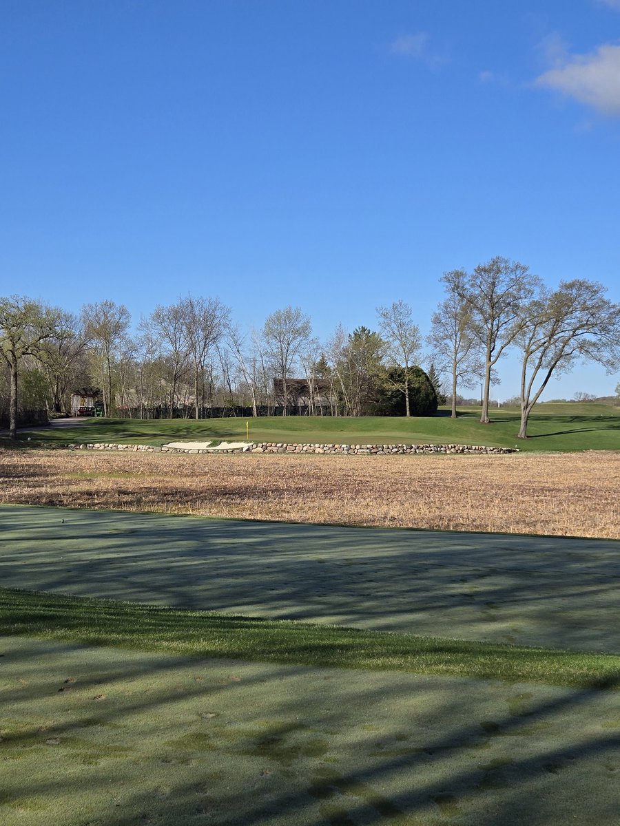 bearpathsup's tweet image. For May 3rd in MN, and the long spring. The Turfgrass team has been putting in the work to make @BearpathGCC great again. @michaelfreeberg Twitterless  Parker Borensen.  What we have created is pretty special and I'm very greatful for a fantastic team!!  

Opening Scramble 🔥🔥