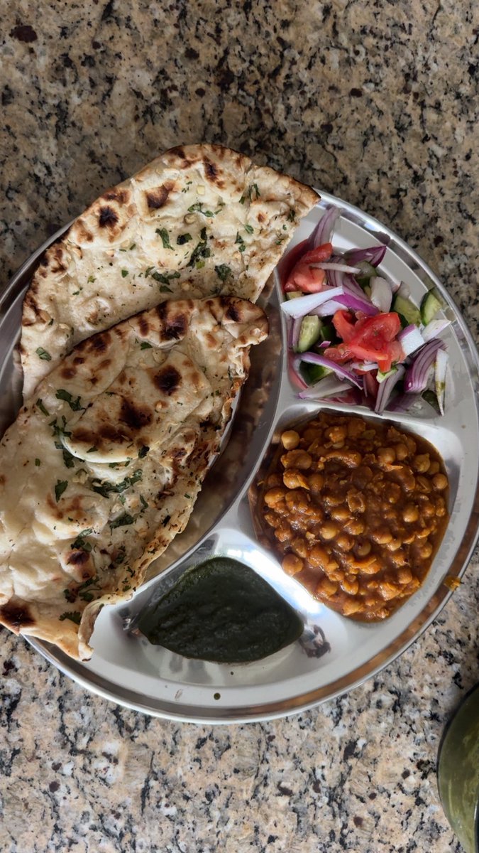 aapboliye3003's tweet image. Cooking skills ❤️❤️

#cookingskills #cholenaan #kathal #diltujaantu #TerrBinaNaGuzaaraHai #OnlyYou #wife