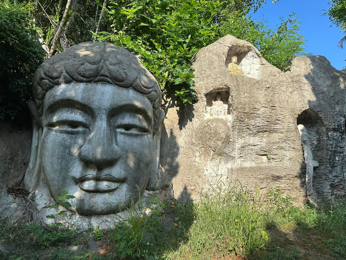 RadioTaiwan_Eng's tweet photo. Stone carvings of the Buddha decorate #Lieyu Island, commonly known as Little #Kinmen, in the #Taiwan Strait about 2 km from #Jinmen and Xiamen, respectively. Monday, 5/5, is the Buddha’s birthday. #WhereinTaiwan 📷Wang Chao-teng https://t.co/EgZqSEy8XJ