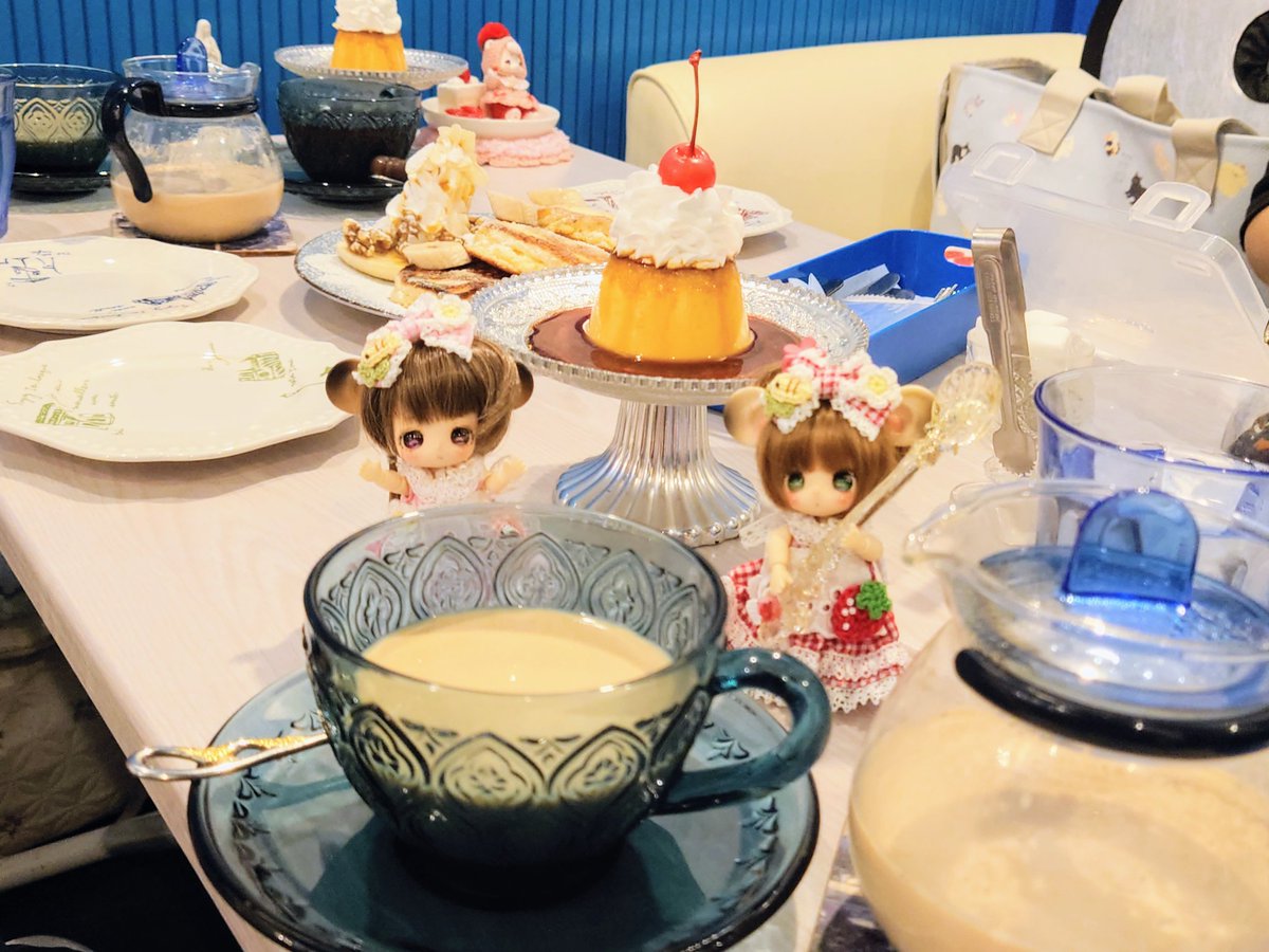 marimo_msh's tweet photo. 遅くなりましたが、まきばさんとななせさんに、ルルドさん(@cafelourdes)へ連れていっていただいたときの写真です📸
プリン美味しかった〜(≧ω≦)っ🍮✨ https://t.co/tPAbpYtg4T