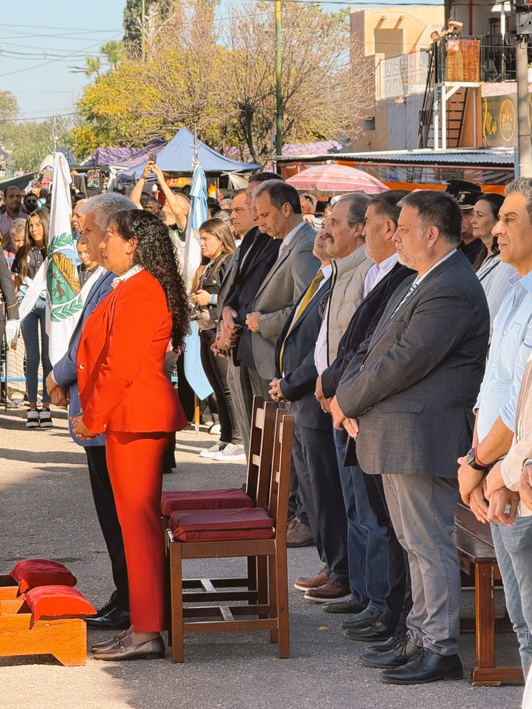ArancibiaRodrig's tweet image. Compartiendo con miles de fieles una gran jornada llena de sol y fe en la Santa Misa y la procesión en honor al Santo Cristo de la Quebrada.
