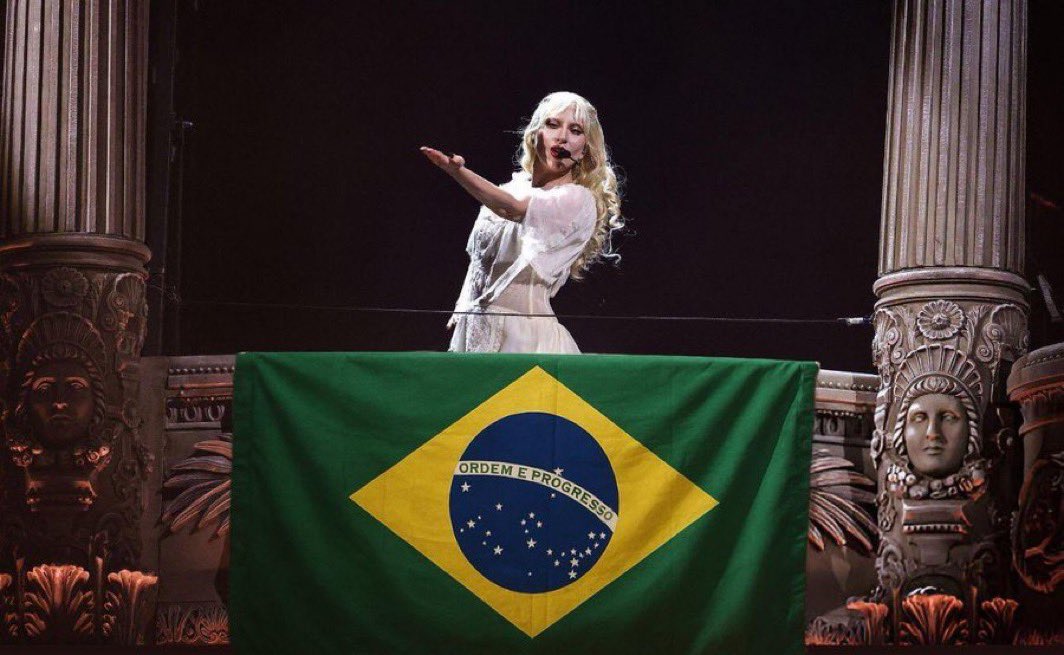 stsluciano8's tweet image. Lady Gaga Rainha do Brasil #LadyGagaNaGlô