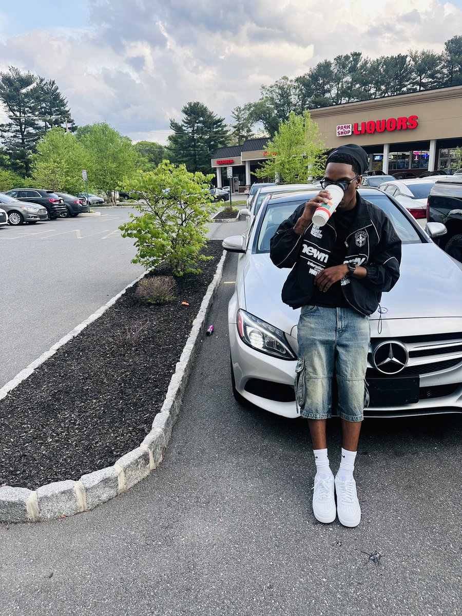 baehelpdotty's tweet image. I’m tryn be worth a B