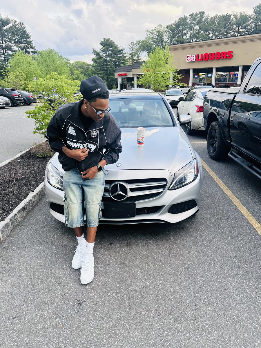 baehelpdotty's tweet image. I’m tryn be worth a B