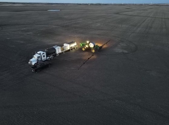 sprayertrailer's tweet photo. Getting some spraying done this #spray25 https://t.co/lxsSSAripM