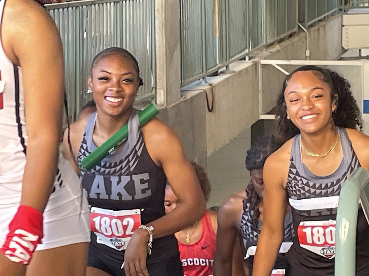 Lake_RidgeTrack's tweet photo. They left it all on track. 44.86 is a season best &amp; new school record! I could not be more proud of this group of young ladies! @willowbowie_25  @EllebyEvah @makaila_young07 @GabbyMoore_27 @MISDathletics @alltheway30 @TXMileSplit @DMNGregRiddle @mansfieldisd https://t.co/QSiQiZPiVE