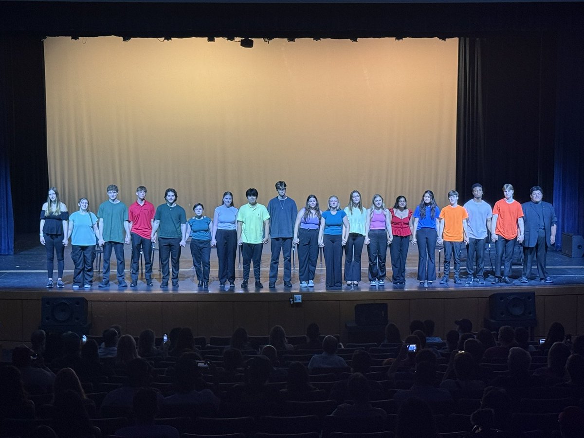 CHHS_MrMumford's tweet image. Going to miss these seniors! The entire Musical Revue was a success!