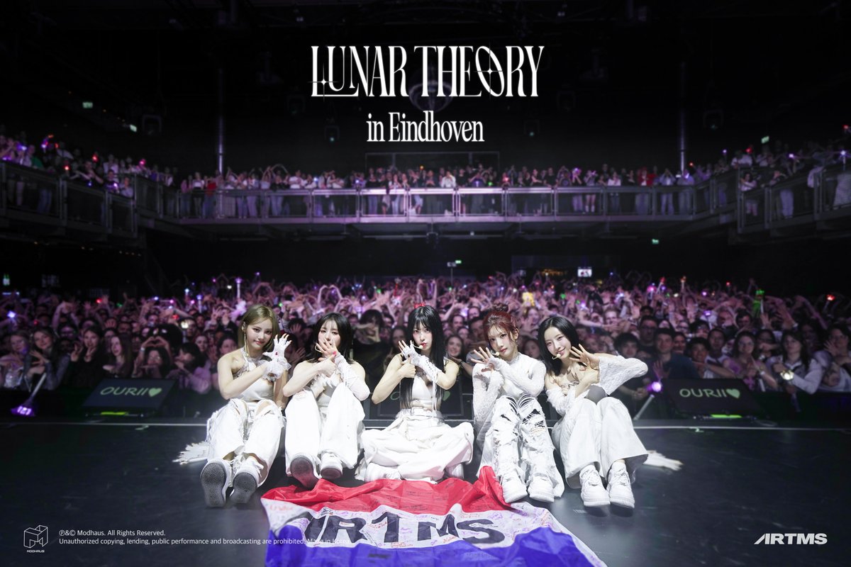 official_artms's tweet photo. Lunar Theory in Eindhoven, 심장이 두근두근했던 밤! 💥🎤
OURII의 에너지가 무대를 삼켜버렸어요.
그 함성, 아직도 귀에 생생해요. 🎧🔥

Lunar Theory in Eindhoven, our hearts were racing all night! 💥🎤
OURII’s energy took over the stage.
We can still hear your voices ringing in our ears. 🎧🔥

#ARTMS #아르테미스 #OURII
#Lunar_Theory