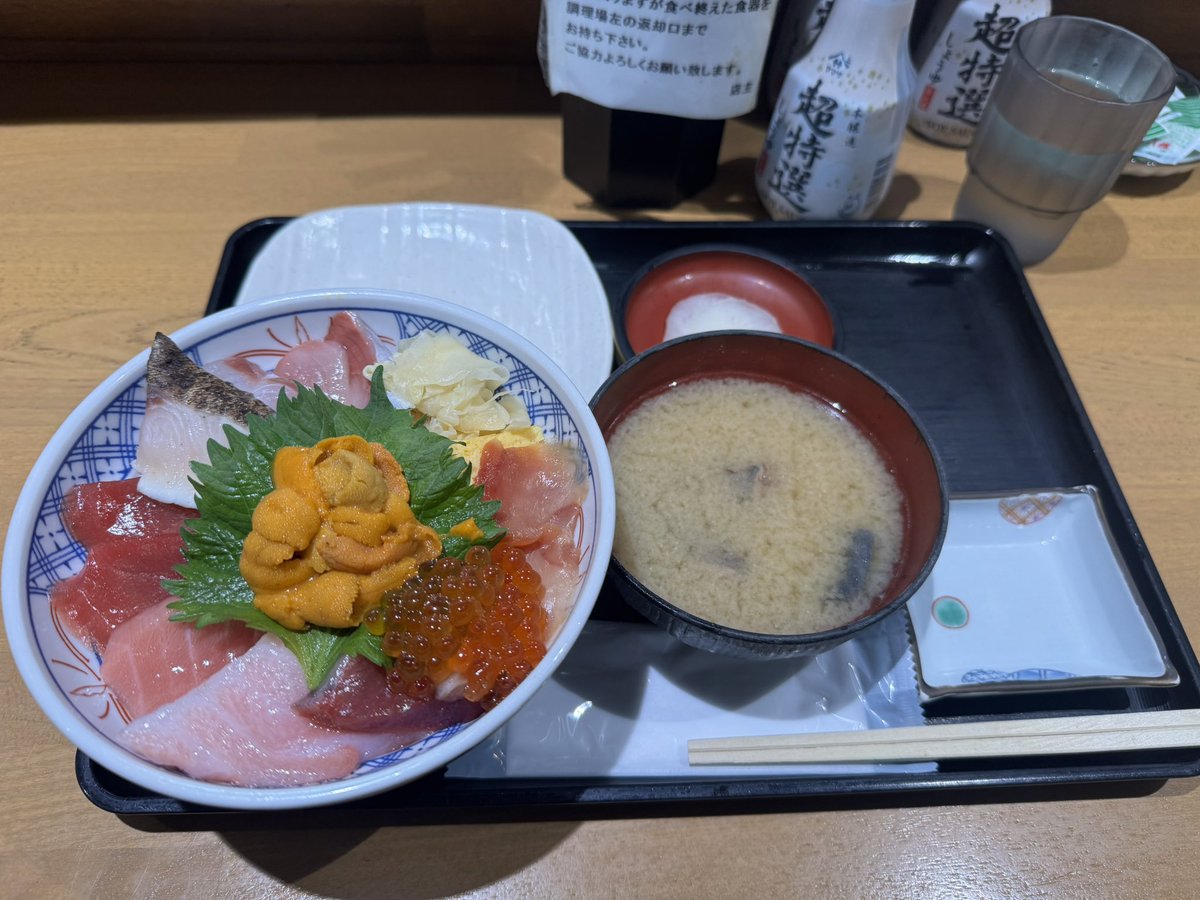 久しぶりの海鮮丼🐟