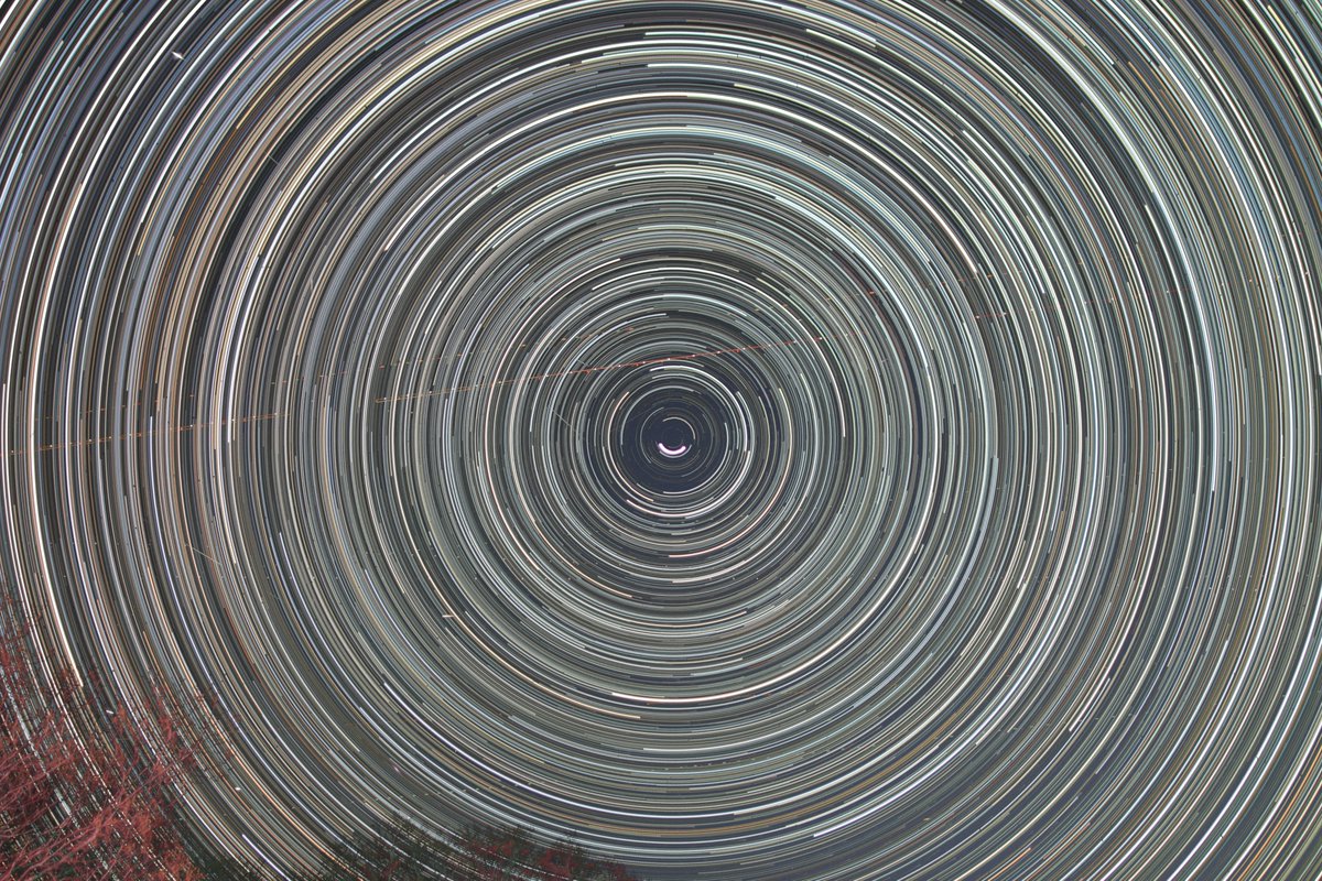 SpacePicture's tweet image. #天体写真
北極ぐるぐる
これも何回撮ったかわからないけど、何回撮ってもいいもんです。