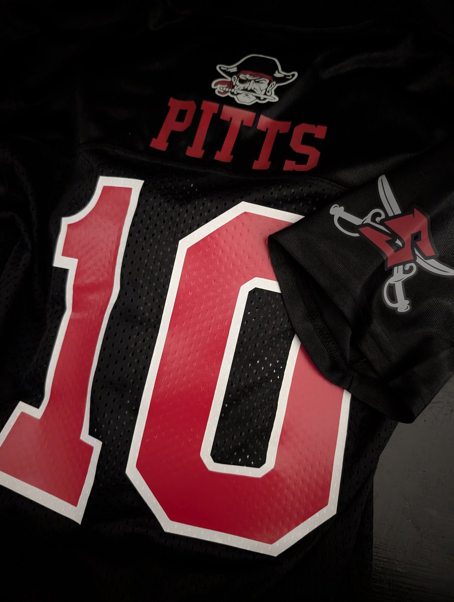 Thank you <a href="/ShannonHSFB/">ShannonRedRaidersFB</a> <a href="/I_am_Topps/">Ken Topps</a> 
For honoring my boy with his own jersey today. He would be over the moon. 10 was even going to be the number he was going to wear for his first year of tackle football this season. ❤️ 🔴⚫🏴‍☠️