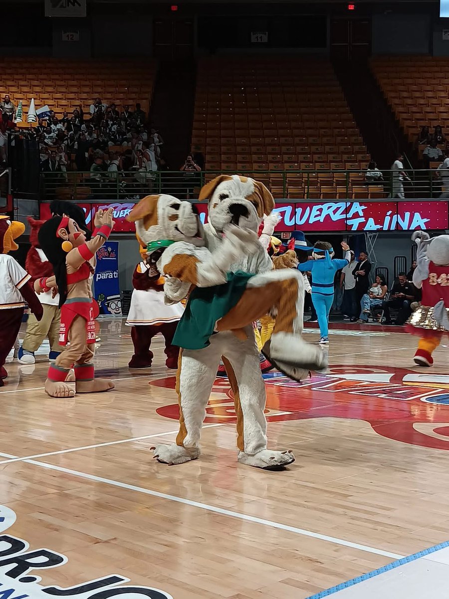 Anoche disfrutamos junto a la familia de las competencias de porrismo en las #Justas2025 en Mayagüez. <a href="/Rodriguezfarrah/">Farrah M. Rodríguez</a>, Diego, <a href="/Nayleapr2002/">Naylea</a>. Felicito a los organizadores y al Municipio. Buen trabajo!