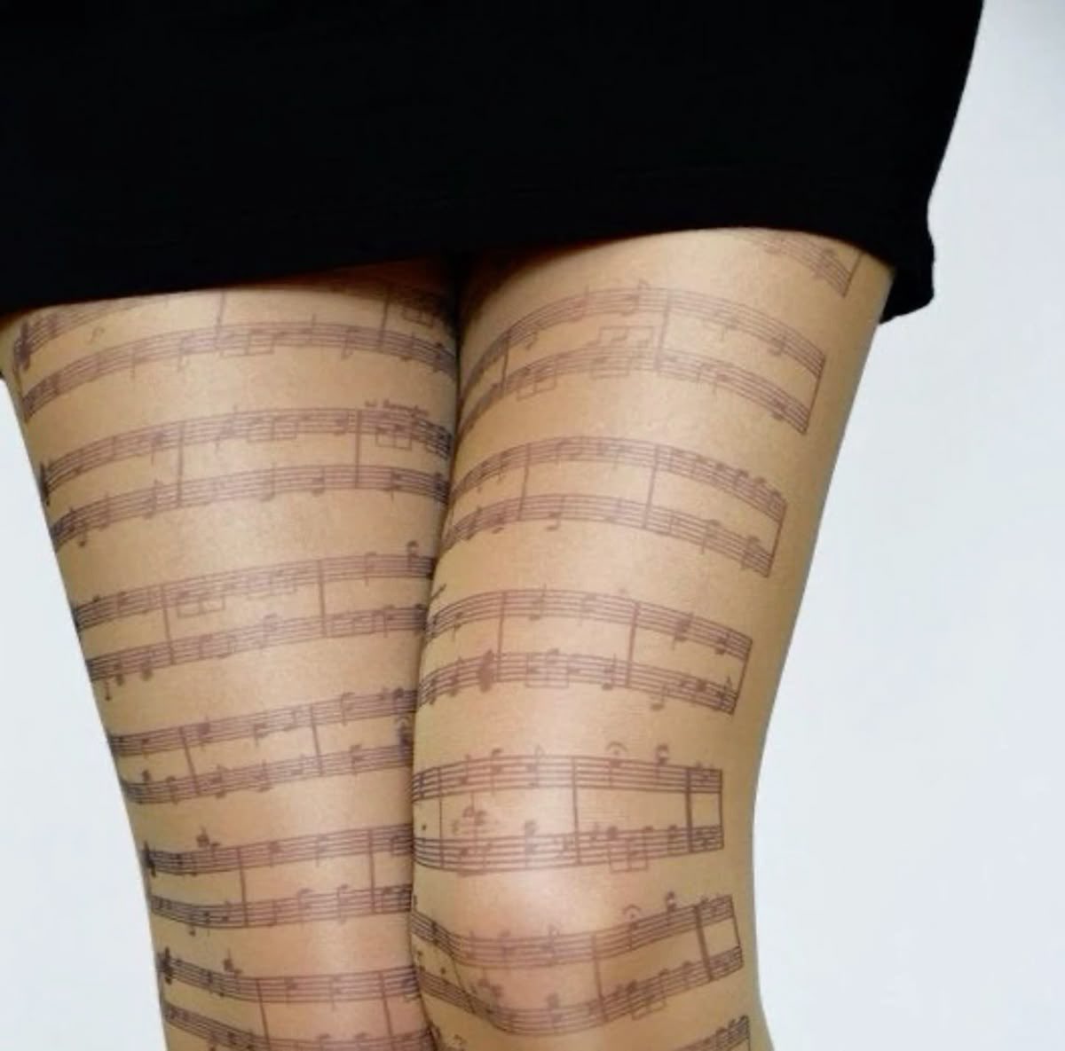 pinkglitterie's tweet photo. Music notes tights https://t.co/prOuSJdu57
