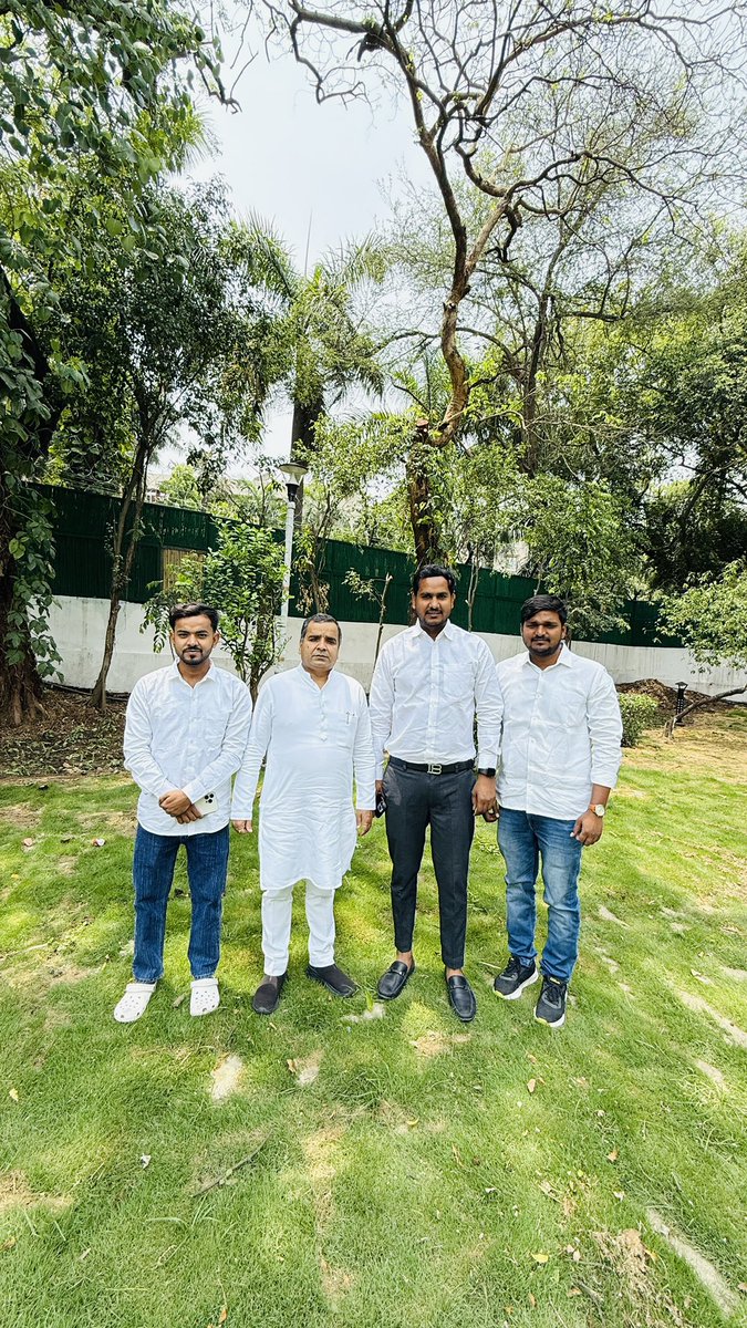 SunilThekma's tweet image. आजमगढ़ सांसद माननीय  @MPDharmendraYdv जी !!
#dharmendrayadav #suneelthekma