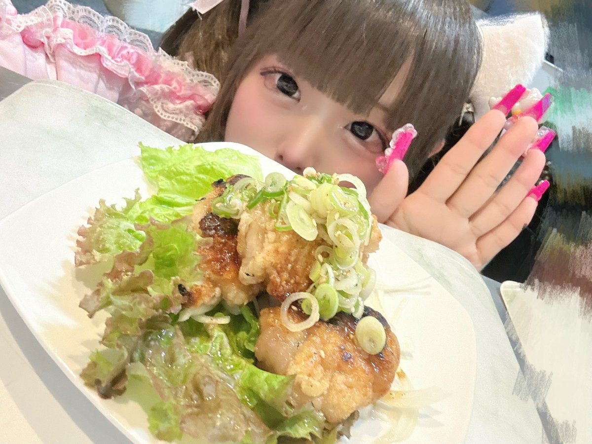 cafe2_Quest's tweet photo. 2025/5/4(日)

【日替わり】
辛くない！さっぱり和風油淋鶏

【 本日のデザート】
北海道とうきびタルト

勇者様のご来店お待ちしております⚔🛡
#cafe2_Quest #勇者 #レベ上げ #ゲーム世界 #大須 #大須コンカフェ #勇者飯

@Meru_Quest https://t.co/nZZZAWOoQx