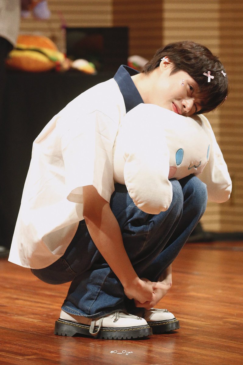 0_0jjan's tweet photo. 긴 아킬레스건 최고의 달란트 https://t.co/zlEpM9Ofip