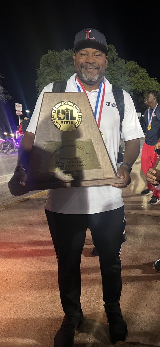 Rgraves04 (@rgraves04) on Twitter photo Boys 2025 Texas 6A State champions - <a href="/lamar_track/">Houston Lamar Track</a>! Congrats to the athletes, Coach Green & the rest of the track coaches, <a href="/coachmlindsey/">Michael Lindsey</a>, <a href="/AndreWalkerI/">Andre' Walker, CMAA, TAAC</a>, and my favorite principal! #LBlock 🏆🥇 Boys 2025 Texas 6A State champions - <a href="/lamar_track/">Houston Lamar Track</a>! Congrats to the athletes, Coach Green & the rest of the track coaches, <a href="/coachmlindsey/">Michael Lindsey</a>, <a href="/AndreWalkerI/">Andre' Walker, CMAA, TAAC</a>, and my favorite principal! #LBlock 🏆🥇