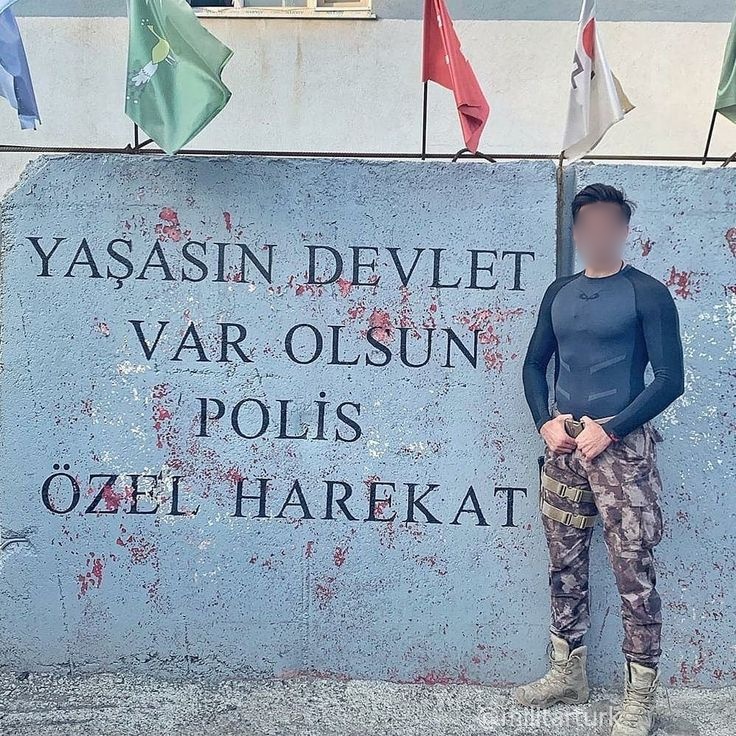 Yaşasın Devlet, var olsun Polis Özel Harekat!
