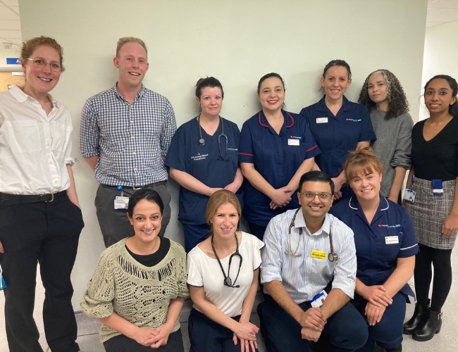 RoyalFreeNHS's tweet photo. More patients at Barnet Hospital are receiving care from the comfort of their homes thanks to a new 'virtual ward'. 

Read more here 👇
https://t.co/QFmS2REvrw https://t.co/GhkxGPmwG7