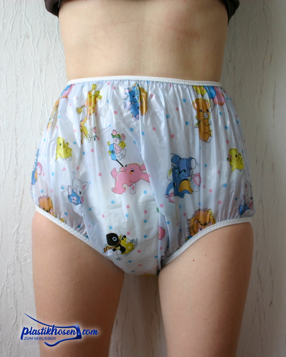 👶💦 Lust auf Komfort &amp; „feuchte Spiele“? Unsere beliebte PVC-Windelhose mit weichen Bündchen ist wieder da – perfekt für Inkontinenzschutz, Fetisch-Fans &amp; Adult-Baby-Rollenspiele!
plastikhosen.com/products/unise…