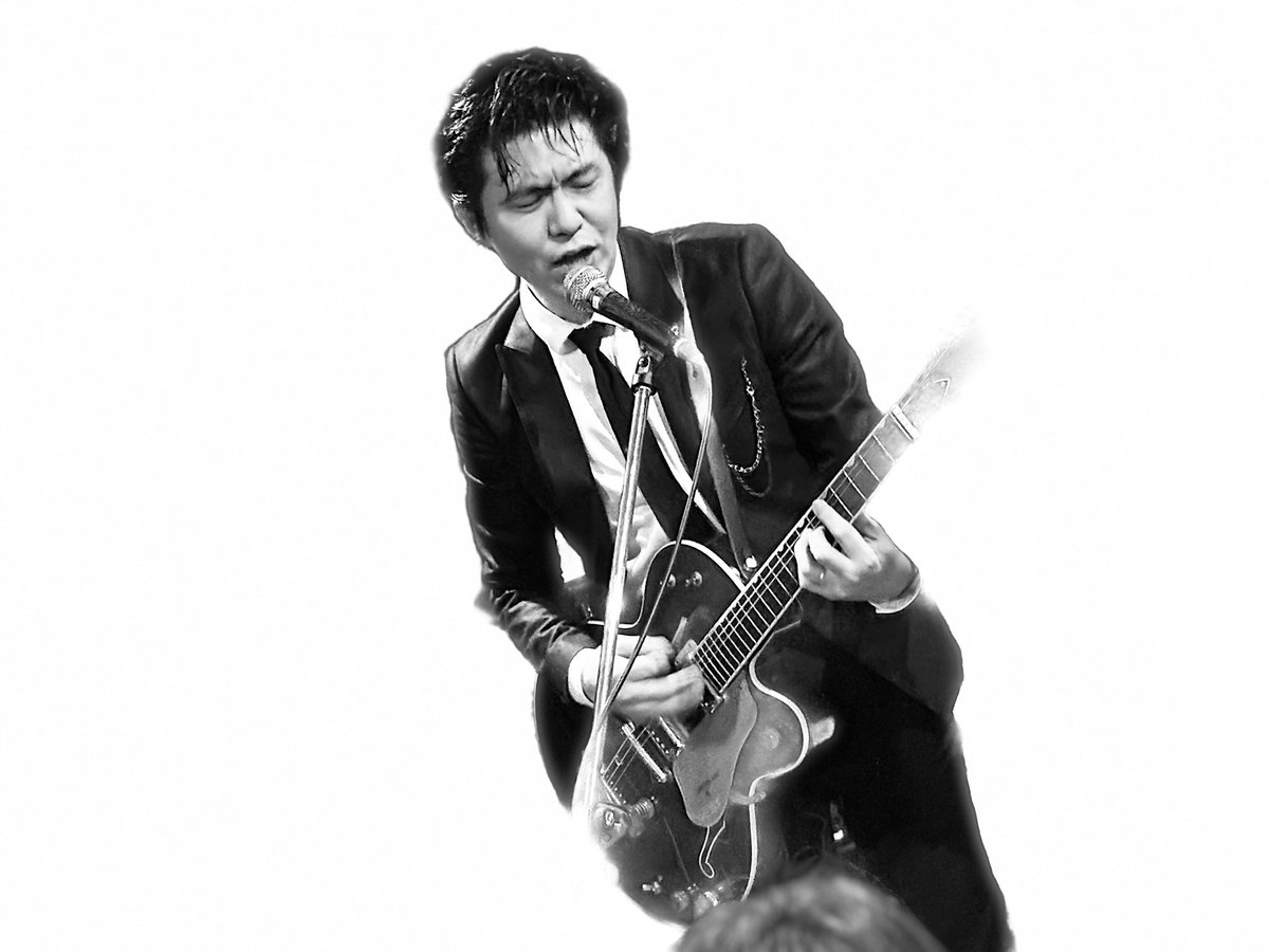 鶴見GIGSでライブやってますᶘ ᵒᴥᵒᶅ
本日スタッフという立ち位置
緑の日らしい

#喉企画　 #hakoniwa

めっちゃいい写真を撮りましたね