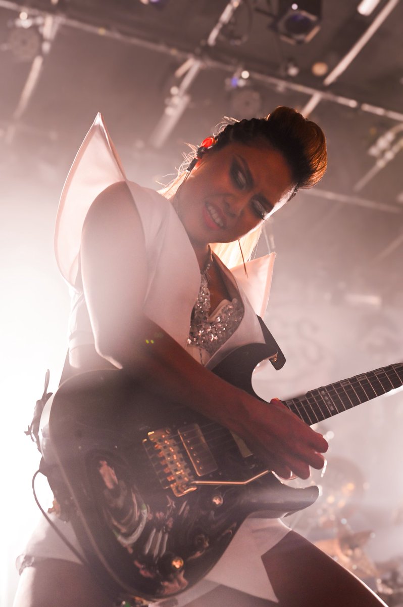 Midori LOVEBITES tweet media