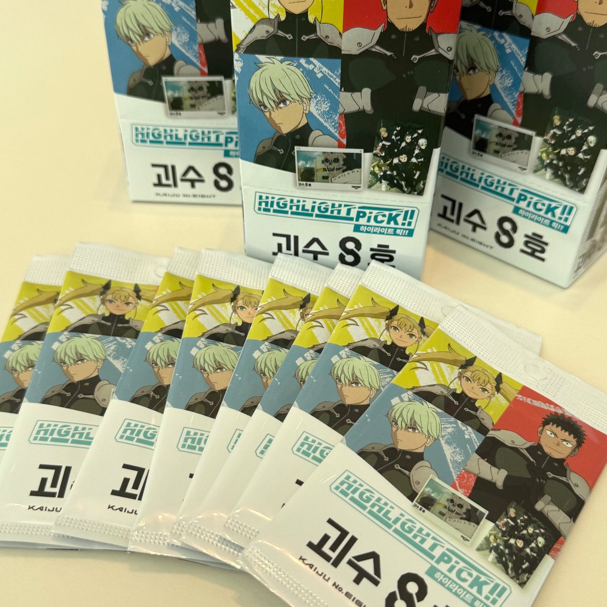 onthrxx's tweet photo. #협찬 @tyshop_official 
태양샵에서 괴팔 콜레팅카드를 보내주셨어요 ‼️

파샤코레 없던 괴팔판에 유일한 희망이에요.
진짜 예뻐요.. 얘들아(빵명) 극장판 보고왓으면 꼭 사라 모든장면 다 기억하기가능

#태양샵 #괴수8호콜렉팅카드 #괴수8호하이라이트픽 #괴8하픽 https://t.co/3WuC0RWOIl