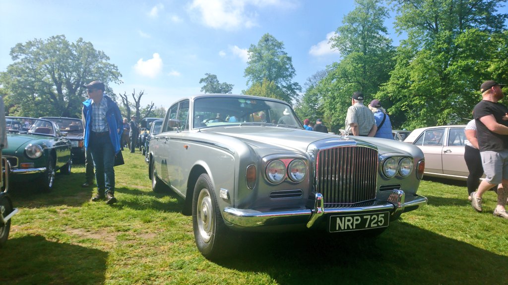 Today is the annual Ipswich to Felixstowe historic vehicle run. The first vehicles are scheduled to leave Christchurch Park at 11 and arrive in Felixstowe seafront around 12. The weather forecast, on the other hand, is cloudy (let's hope the sunshine does pop out!). #Suffolk