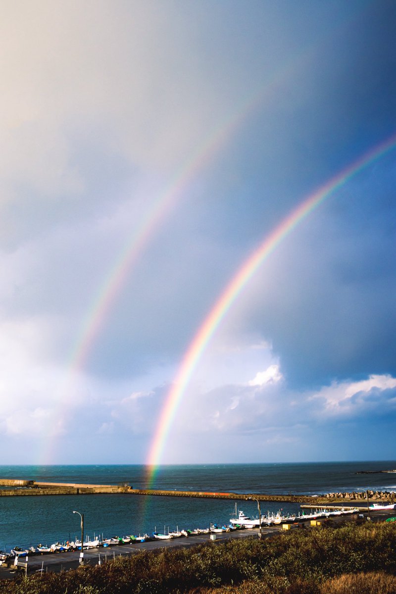 雨上がりに現れた2つの虹