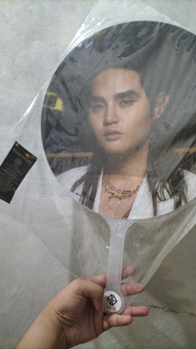 pablowndadark's tweet photo. yaw nyo? ampunin nyo na sha  haha nakabalot di ko talaga sha inalis dyan para yung alikabok mapupunasan at di didikit aa picket🤧 https://t.co/w4X5GcFV17