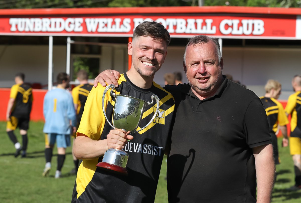 HawkenburyFC First Team (@fc_hawkenbury) on Twitter photo Hawkenbury Skipper <a href="/George_Gill97/">George Gill</a> recieves the <a href="/SDisrictFL/">Sevenoaks_Districtfl</a> Premier Division Trophy from <a href="/Tun_Wells_FC/">Tunbridge Wells FC</a> Chairman and former Hawkenbury manager Scott Bartlett. Thank you <a href="/Tun_Wells_FC/">Tunbridge Wells FC</a> For hosting and your hospitality afterwards. Hawkenbury Skipper <a href="/George_Gill97/">George Gill</a> recieves the <a href="/SDisrictFL/">Sevenoaks_Districtfl</a> Premier Division Trophy from <a href="/Tun_Wells_FC/">Tunbridge Wells FC</a> Chairman and former Hawkenbury manager Scott Bartlett. Thank you <a href="/Tun_Wells_FC/">Tunbridge Wells FC</a> For hosting and your hospitality afterwards.