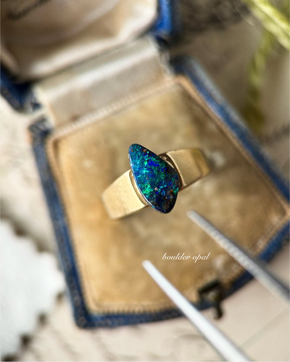 satotradingco's tweet image. オパールには金が似合いますね😊

#boulderopal #ボルダーオパール